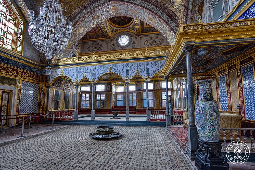Topkapi Palace Divan Hall and Interior