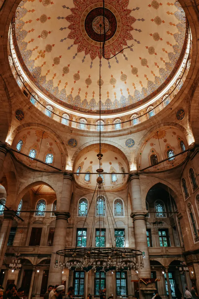 Eyüp Sultan Camii iç mekânı
