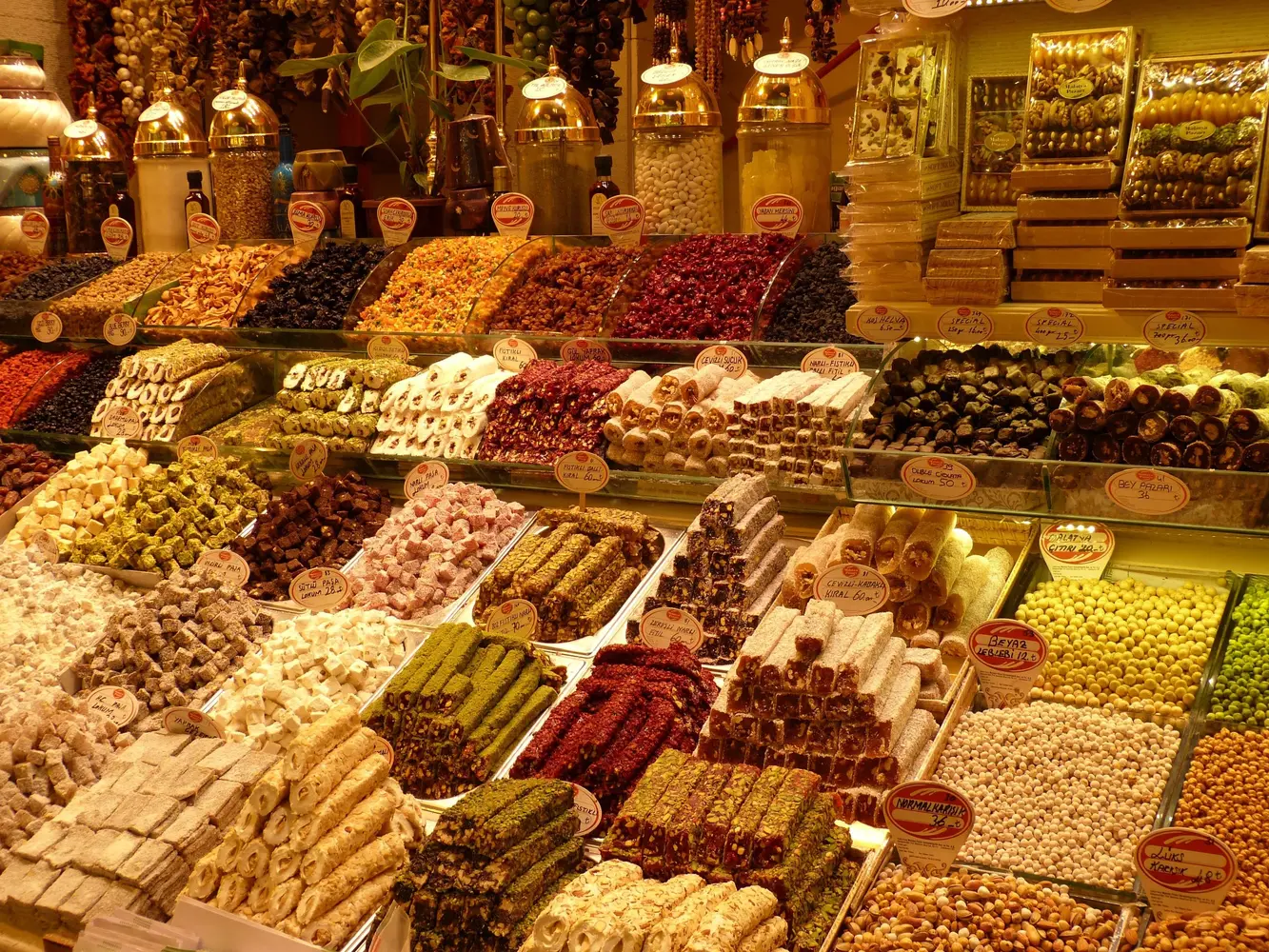 Colourful spices at the Spice Bazaar