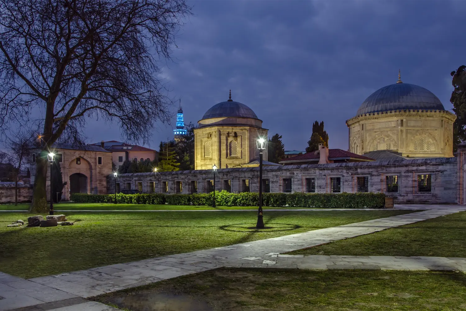 Süleymaniye Camii avlusu